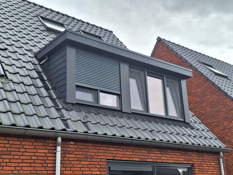 dakkapel met rolluik bij scheer dakkapellen